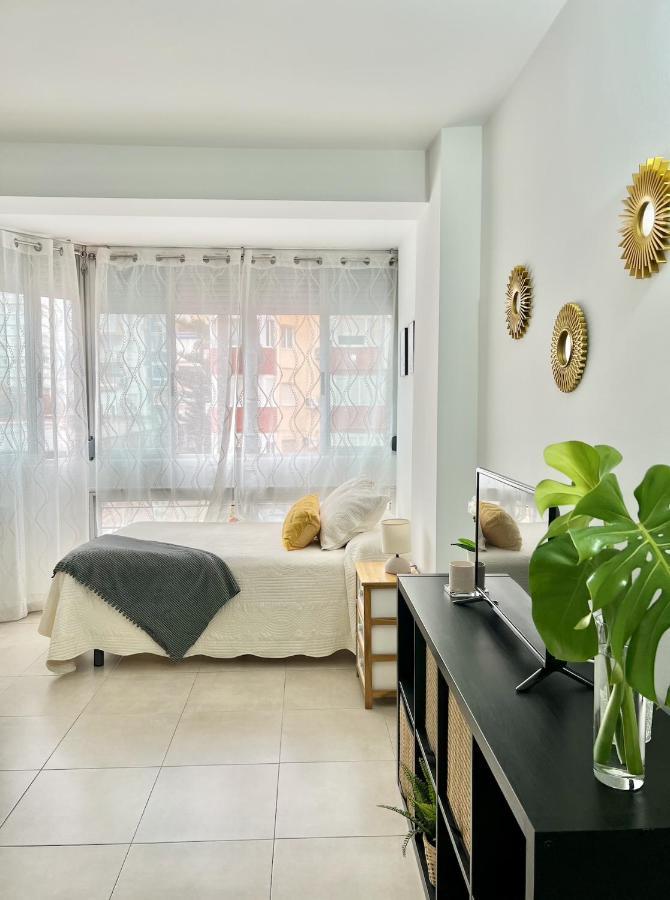 Precioso Estudio Con Piscina, Junto A La Playa Torre Del Mar Exterior photo