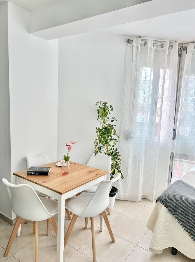 Precioso Estudio Con Piscina, Junto A La Playa Torre Del Mar Exterior photo