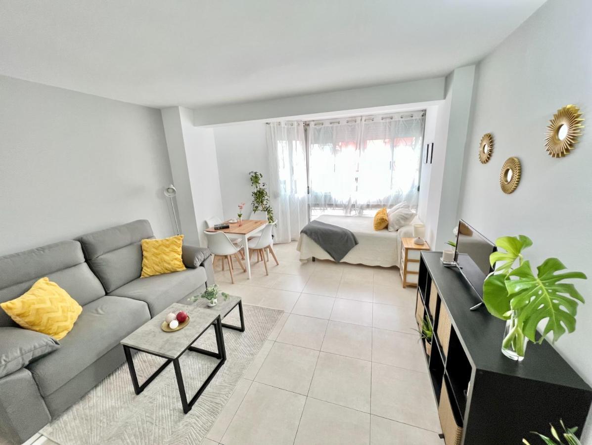 Precioso Estudio Con Piscina, Junto A La Playa Torre Del Mar Exterior photo