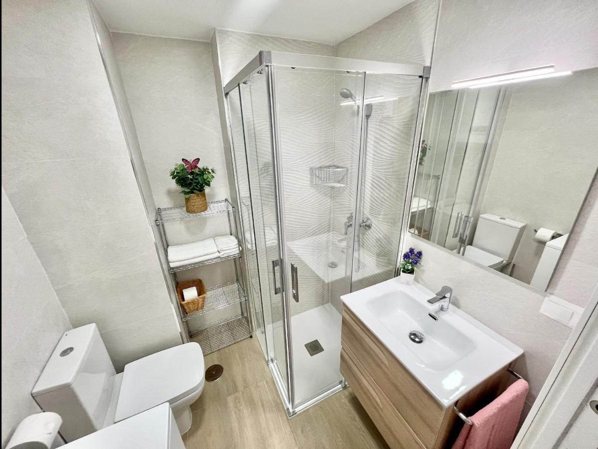 Precioso Estudio Con Piscina, Junto A La Playa Torre Del Mar Exterior photo